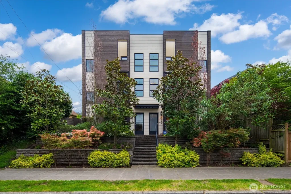 3014 21st Avenue W Seattle WA 98199