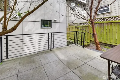 3014 21st Avenue W Seattle WA 98199