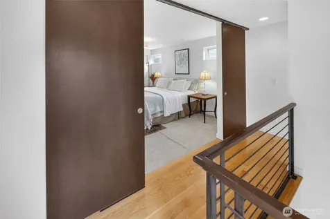 3014 21st Avenue W Seattle WA 98199