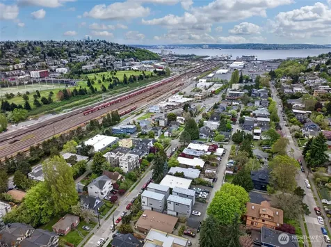 3014 21st Avenue W Seattle WA 98199