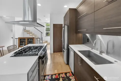 3014 21st Avenue W Seattle WA 98199