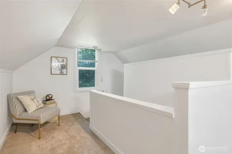9827 22nd Avenue SW Seattle WA 98106