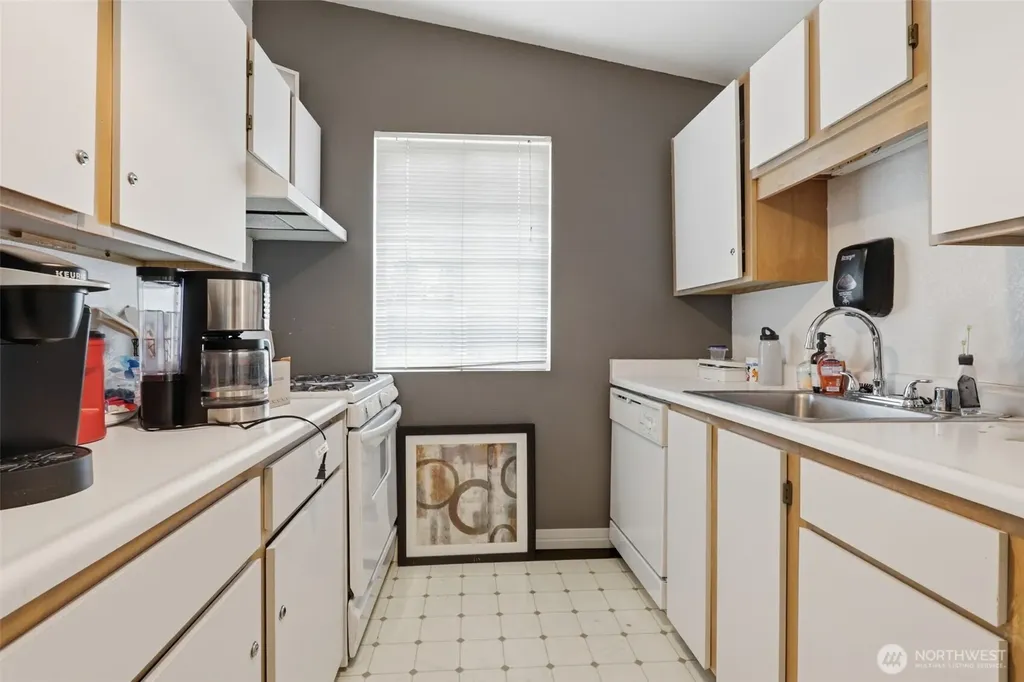 6208 NE 17th Avenue Vancouver WA 98665
