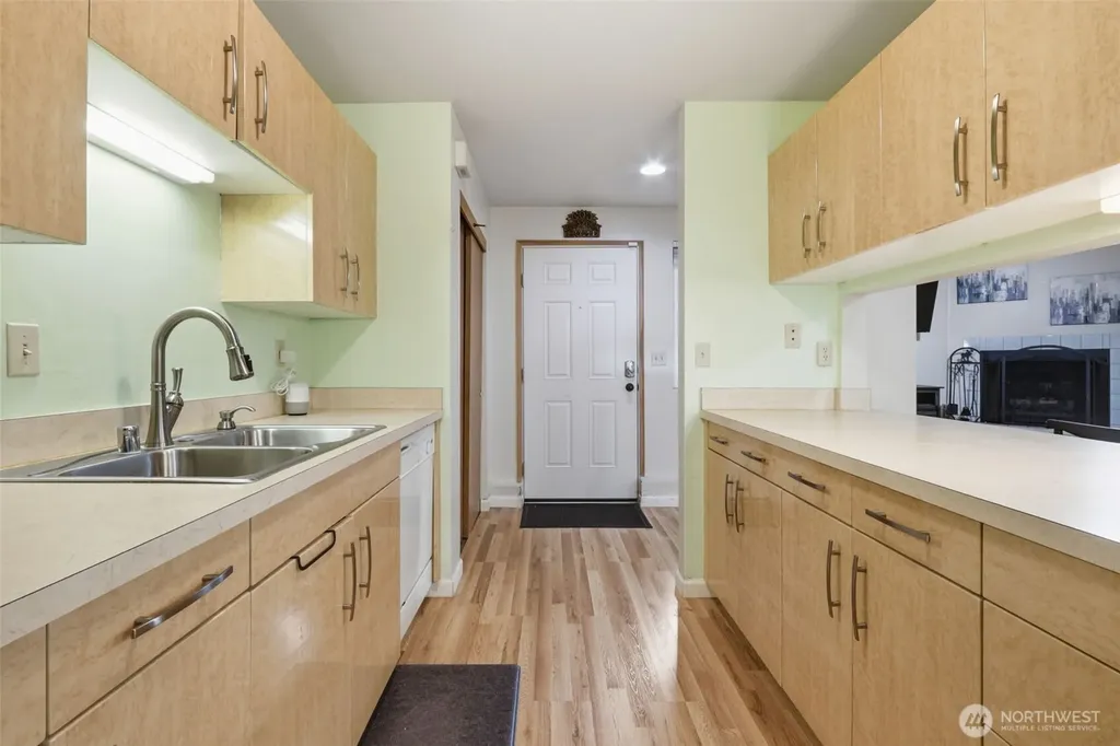 6208 NE 17th Avenue Vancouver WA 98665