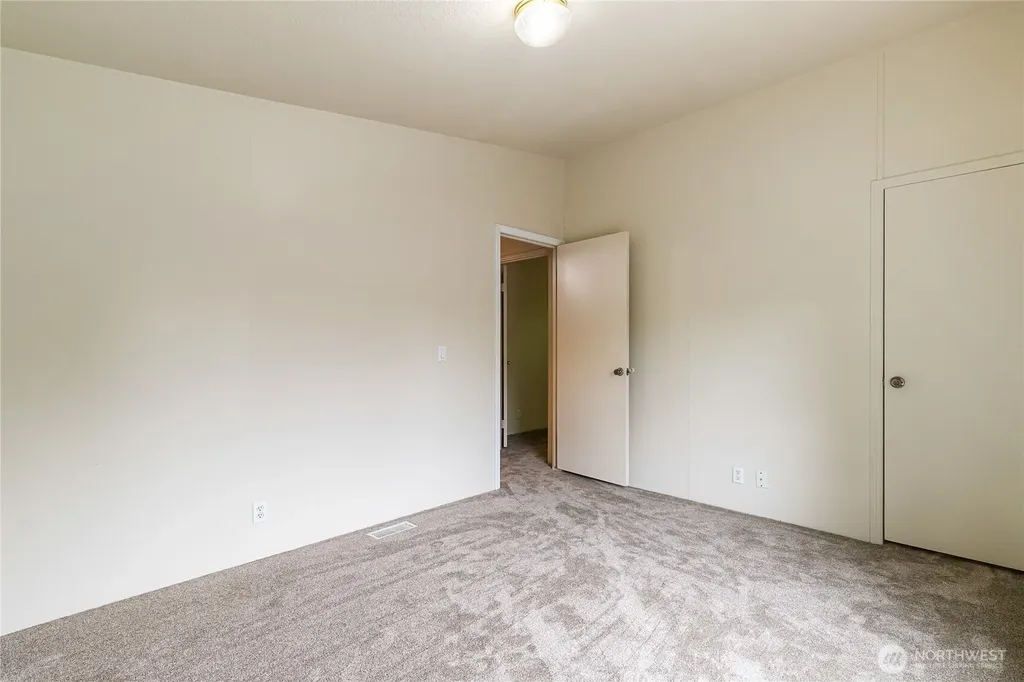 2350 Douglas Road Ferndale WA 98248