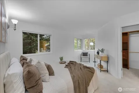 12421 NE 103rd Place Kirkland WA 98033