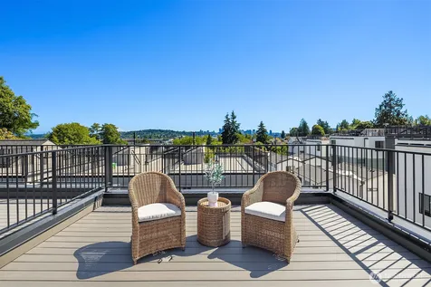 4419 2nd Avenue NE Seattle WA 98105