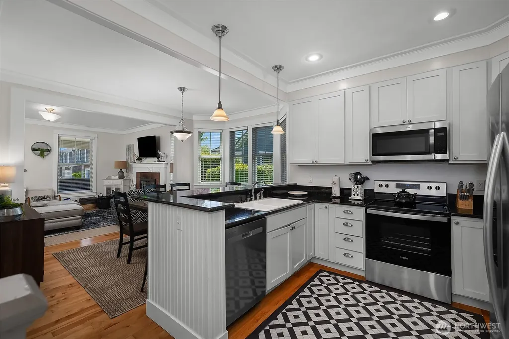 34 Seastar Lane Pacific Beach WA 98571