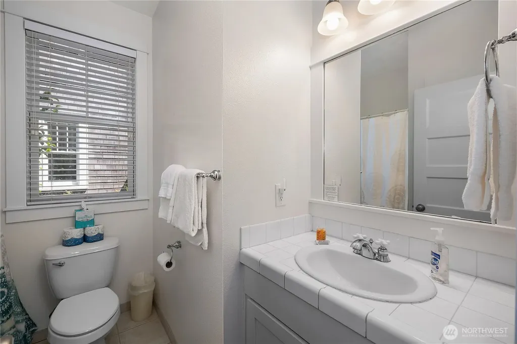 34 Seastar Lane Pacific Beach WA 98571