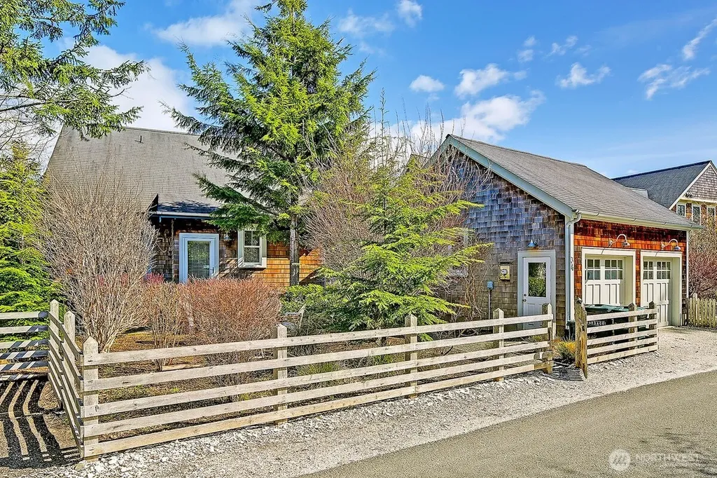 34 Seastar Lane Pacific Beach WA 98571