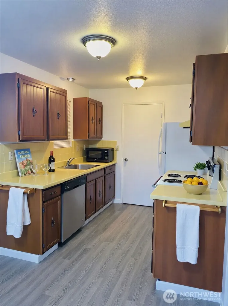 8848 Interlake Avenue N Seattle WA 98103