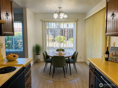 8848 Interlake Avenue N Seattle WA 98103