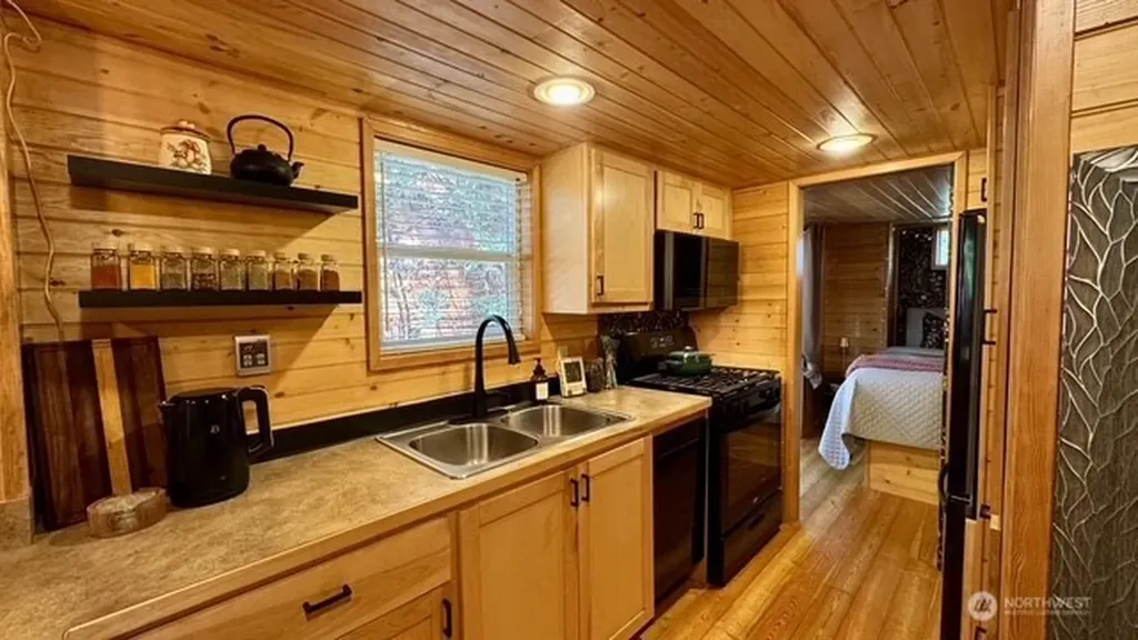 1546 Reservation Road SE Olympia WA 98513