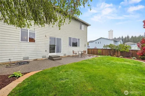 25499 SE 274th Place Maple Valley WA 98038