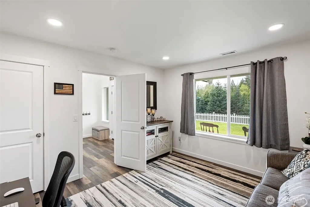 9611 W Belfair Valley Road Bremerton WA 98312