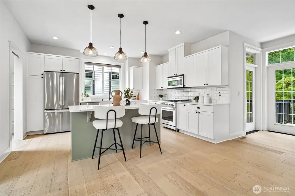 2166 NE Morgan Lane Issaquah WA 98029
