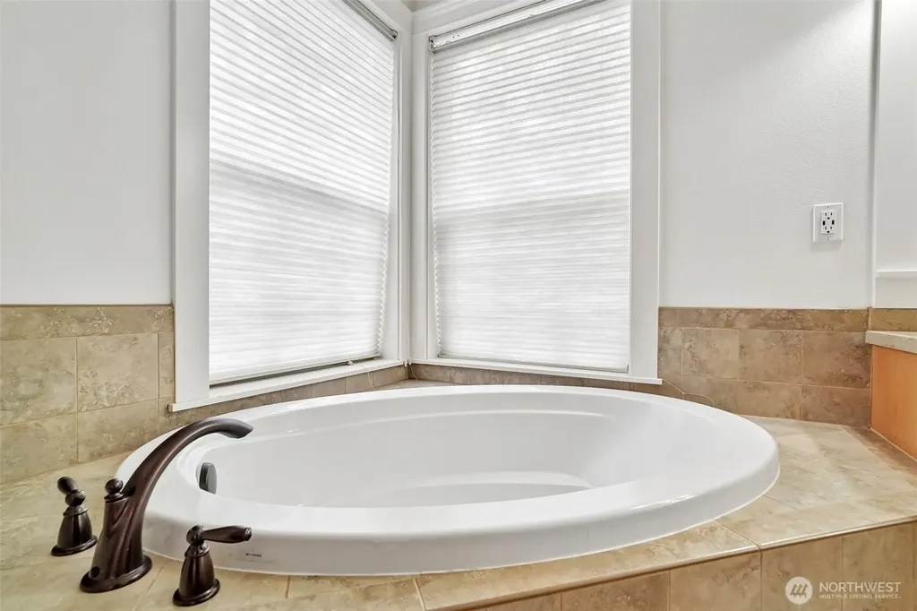 2166 NE Morgan Lane Issaquah WA 98029