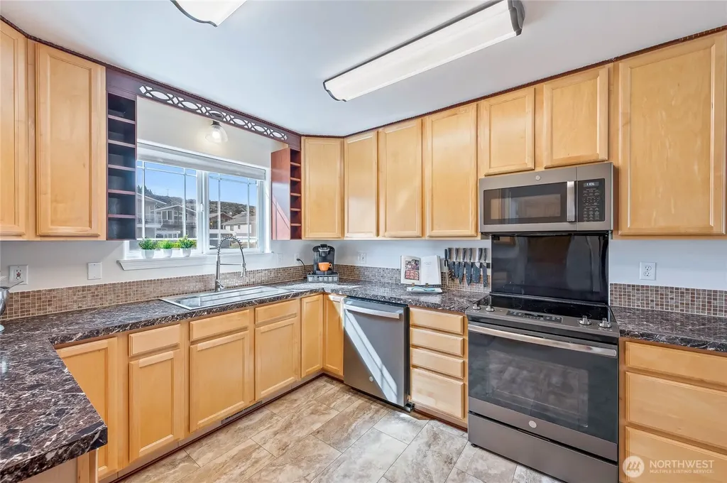 225 E Marine View Place Orondo WA 98843