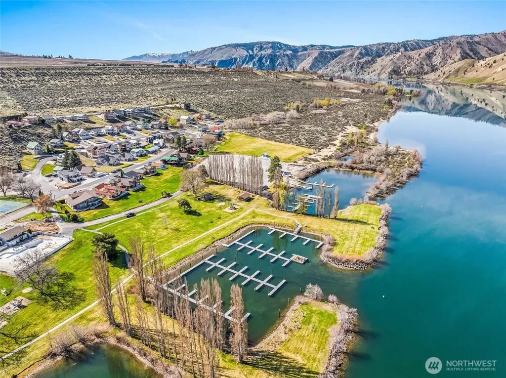 225 E Marine View Place Orondo WA 98843