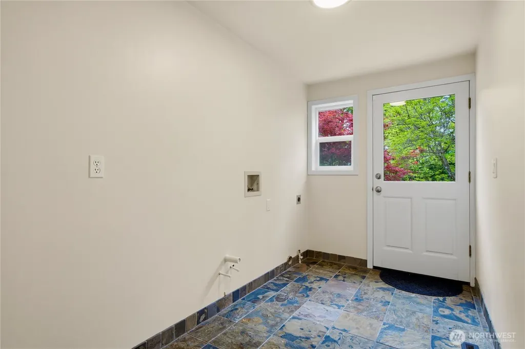 4017 251st Way NE Redmond WA 98053