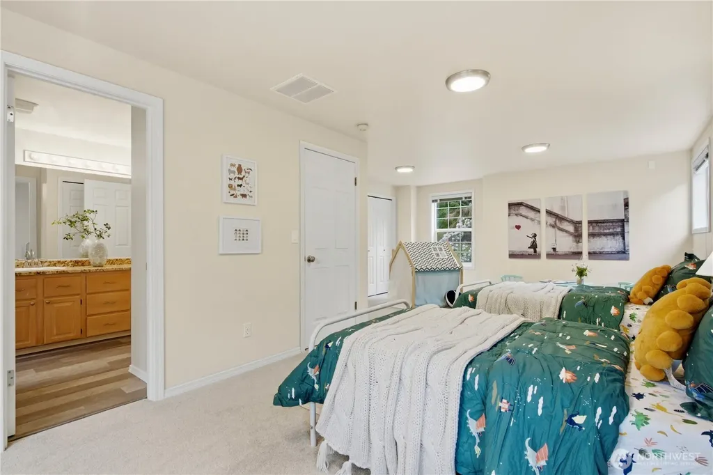 4017 251st Way NE Redmond WA 98053