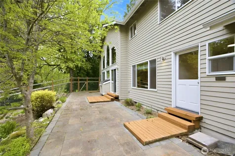 4017 251st Way NE Redmond WA 98053