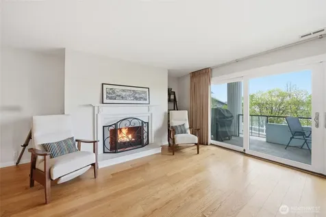 2565 Dexter Avenue N Seattle WA 98109