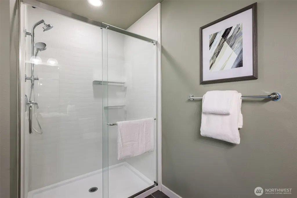 9725 10th Place SW Seattle WA 98106