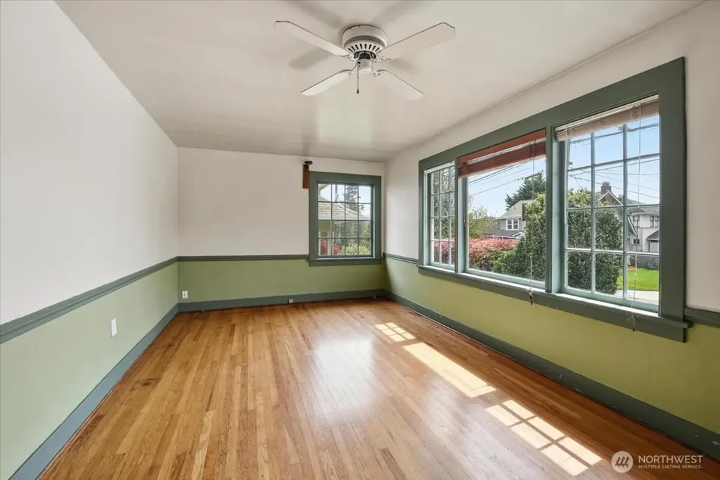 308 NE 50th Street Seattle WA 98105