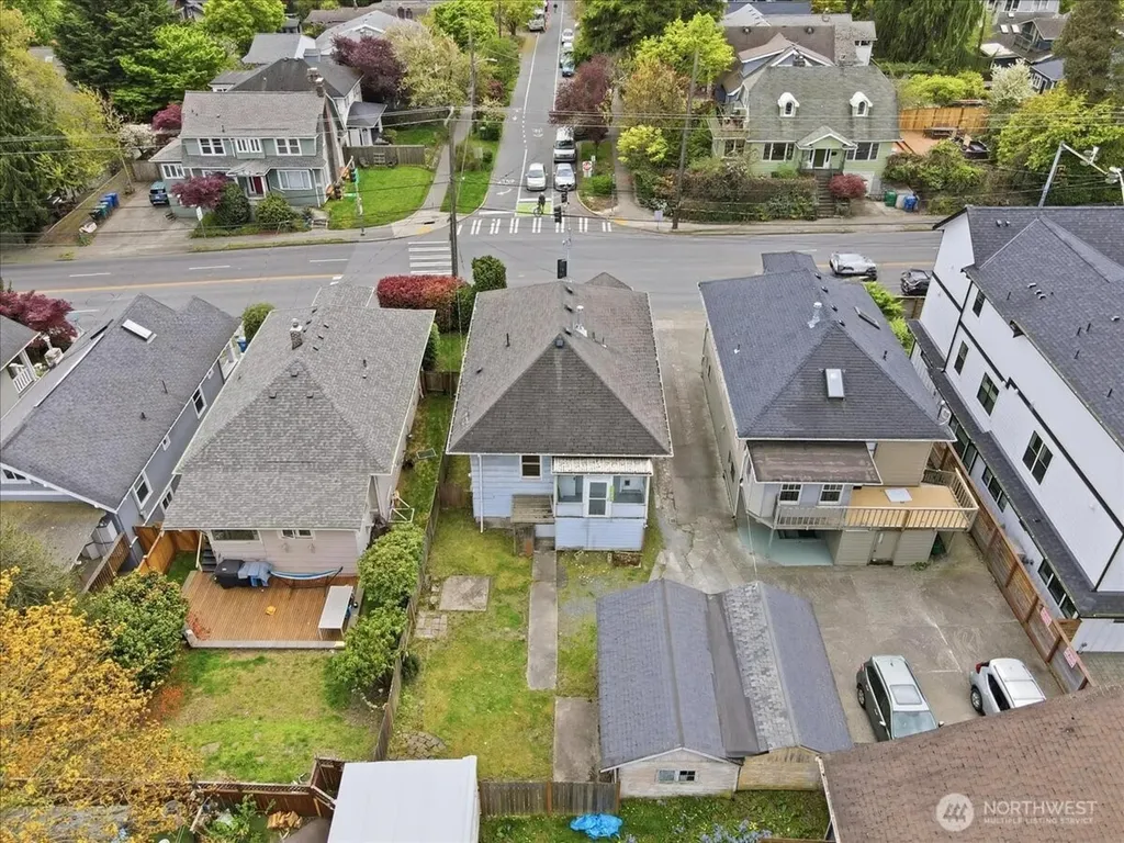 308 NE 50th Street Seattle WA 98105