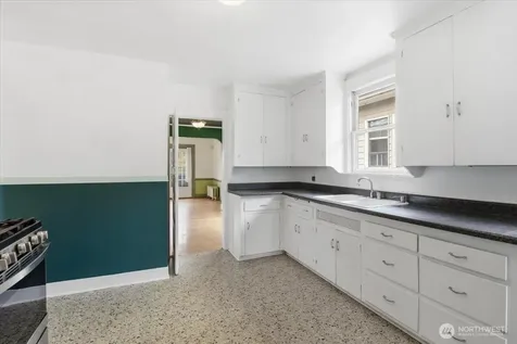 308 NE 50th Street Seattle WA 98105
