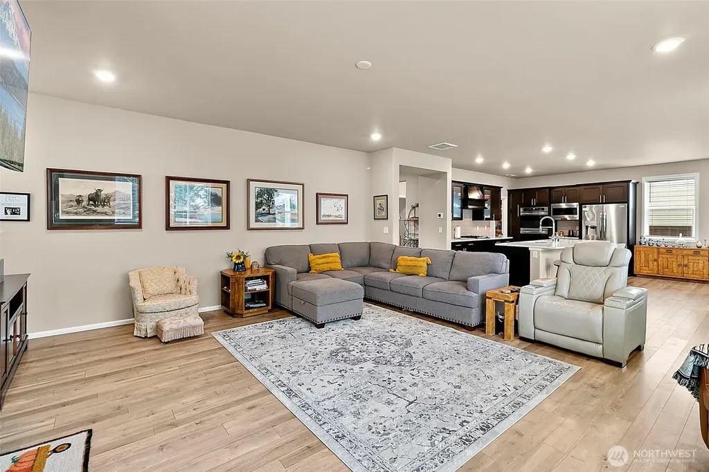 19121 129th Street E Bonney Lake WA 98391