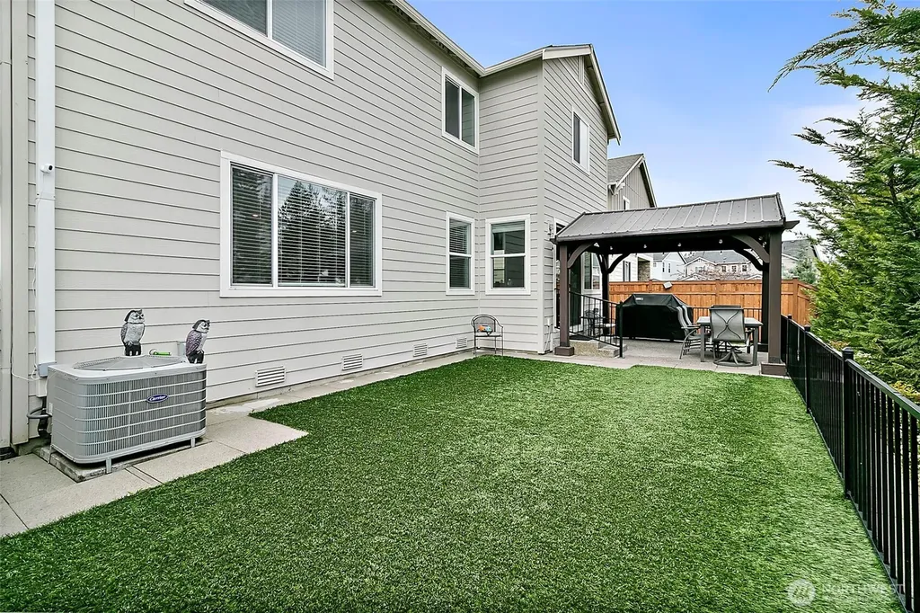 19121 129th Street E Bonney Lake WA 98391