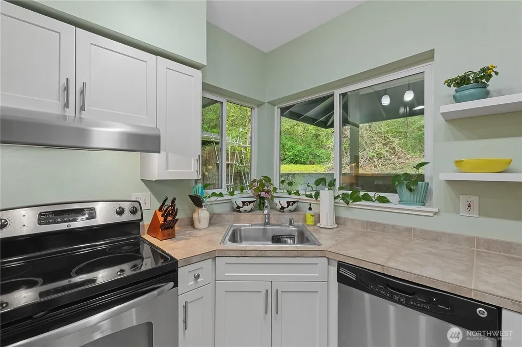 3918 243rd Place SE Bothell WA 98021