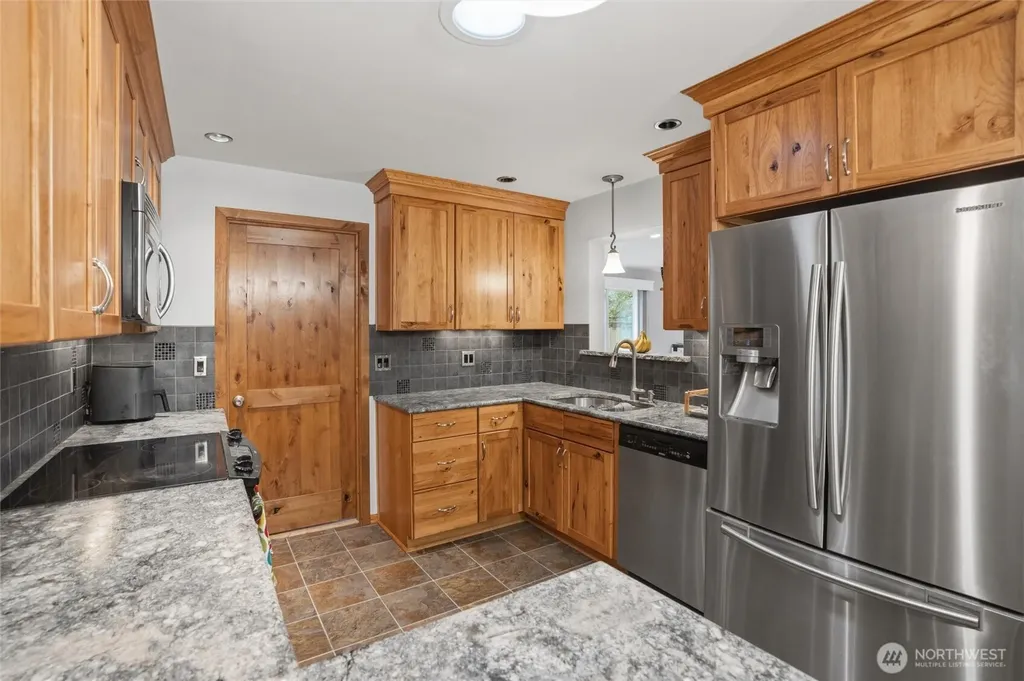 3202 Crystal Springs Road W University Place WA 98466