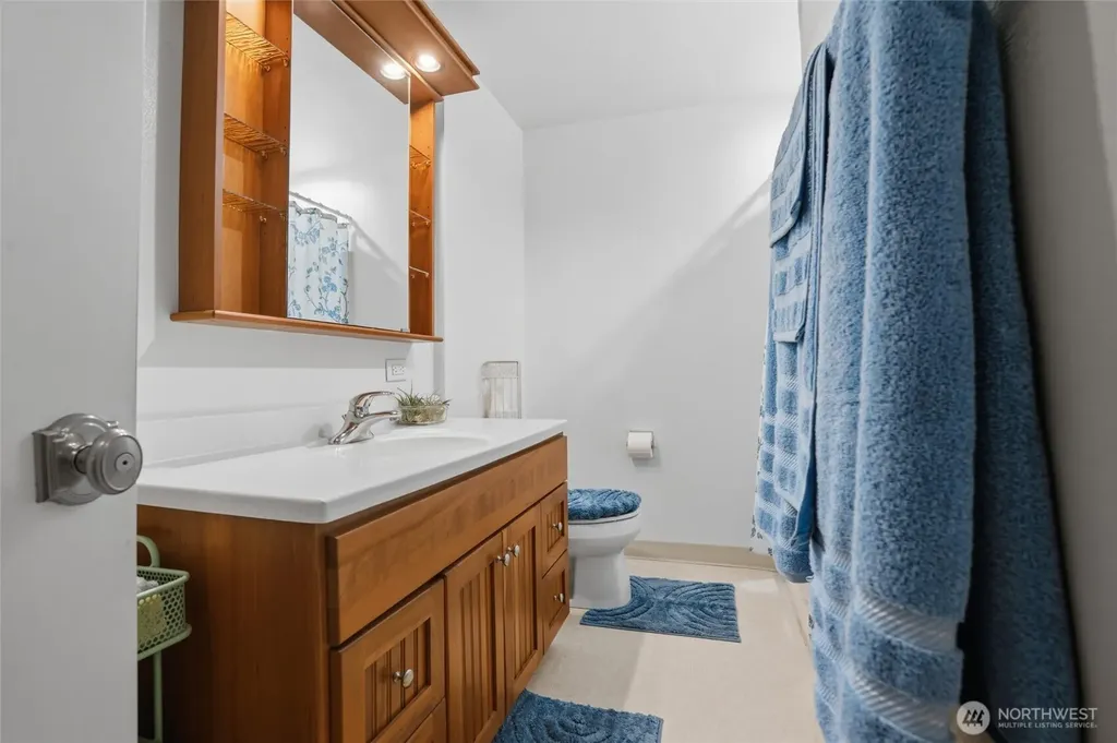 3202 Crystal Springs Road W University Place WA 98466