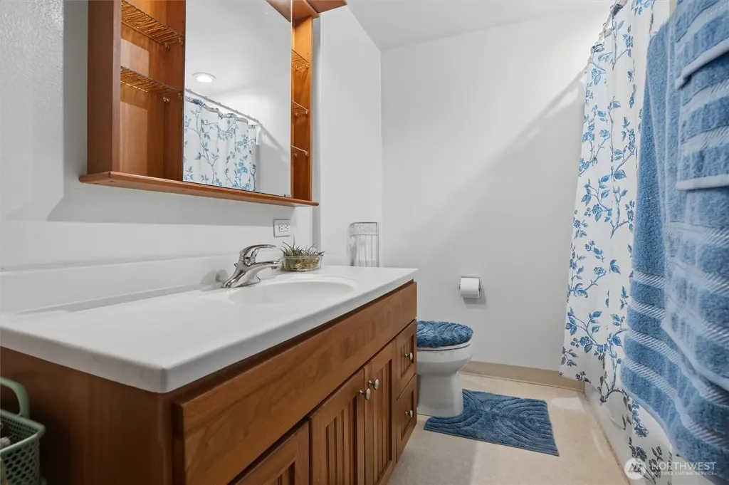 3202 Crystal Springs Road W University Place WA 98466