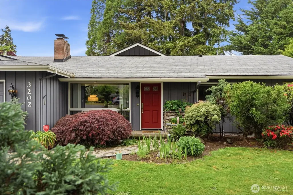 3202 Crystal Springs Road W University Place WA 98466