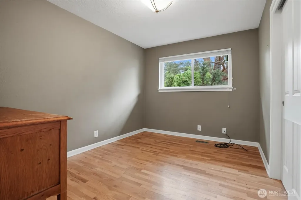 3202 Crystal Springs Road W University Place WA 98466