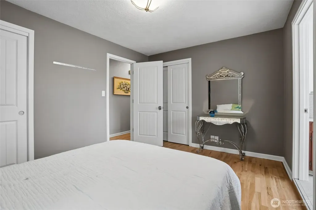 3202 Crystal Springs Road W University Place WA 98466