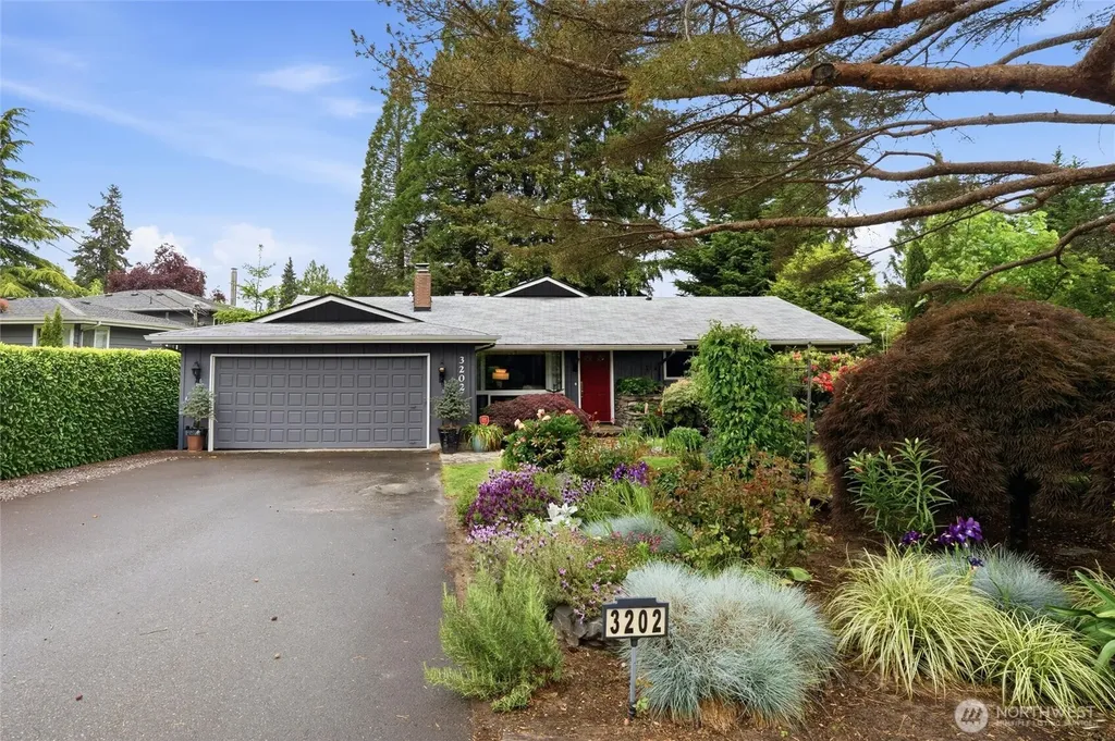 3202 Crystal Springs Road W University Place WA 98466