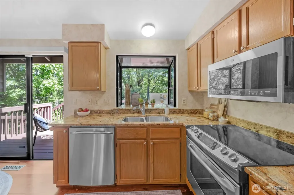 5513 104th Place SW Mukilteo WA 98275