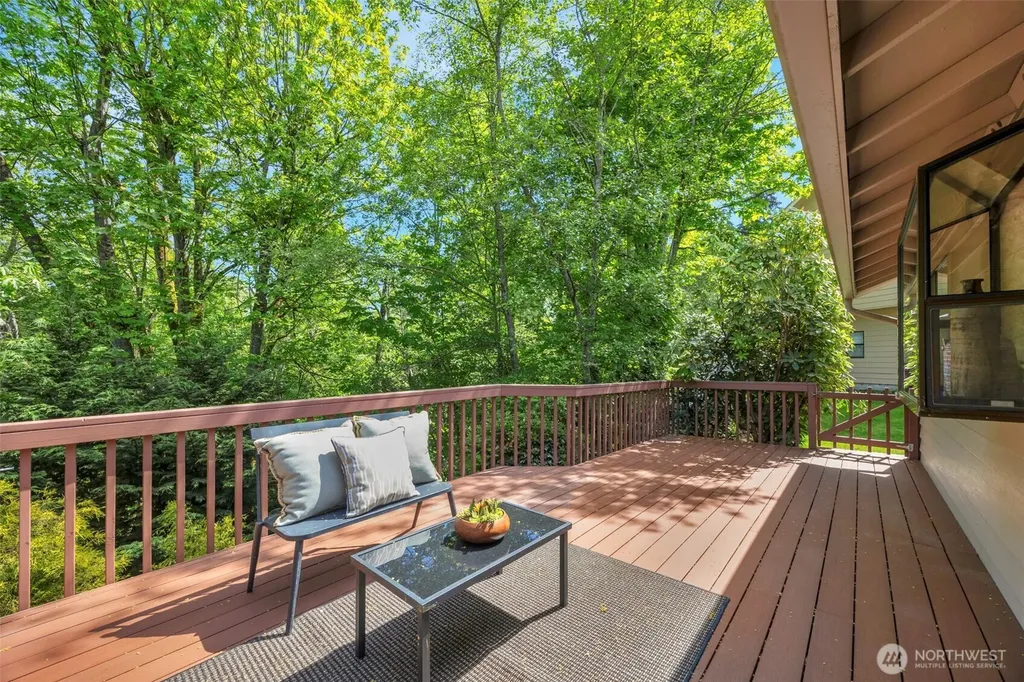 5513 104th Place SW Mukilteo WA 98275
