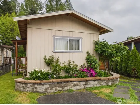 827 W Valley Highway Kent WA 98032