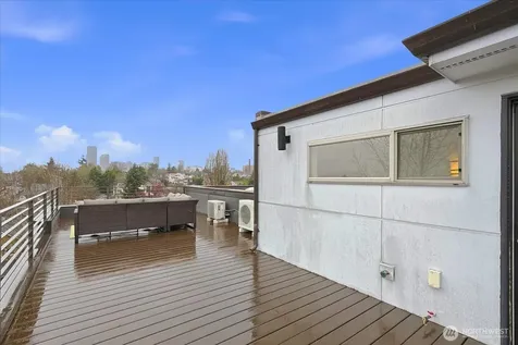 206 22nd Avenue Seattle WA 98122