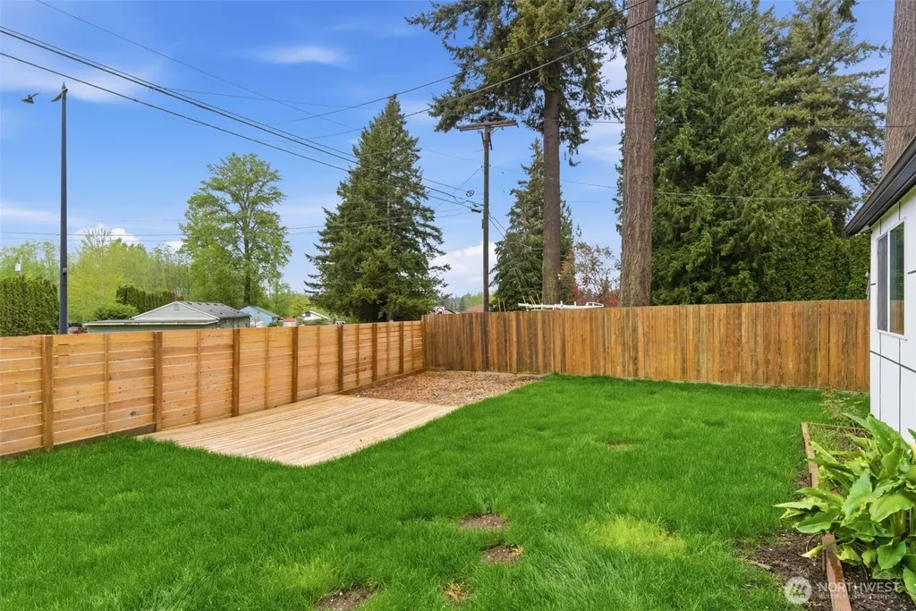 10404 Jovita Blvd E Edgewood WA 98372