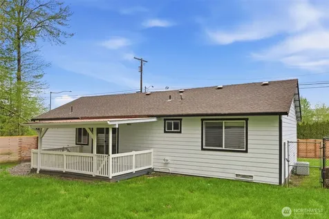 10404 Jovita Blvd E Edgewood WA 98372
