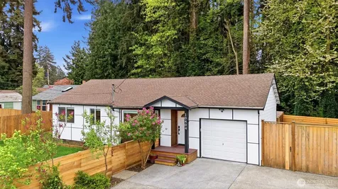 10404 Jovita Blvd E Edgewood WA 98372