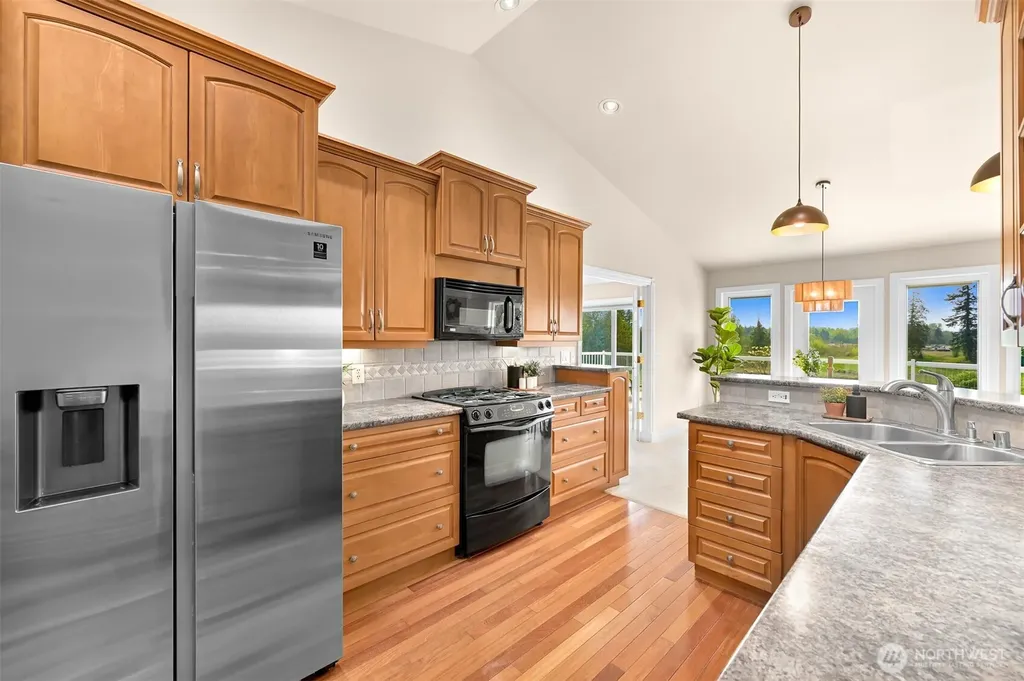 4743 S Golf Course Drive Blaine WA 98230