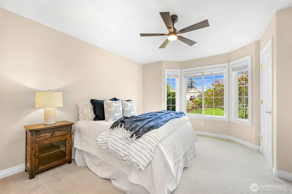 4743 S Golf Course Drive Blaine WA 98230
